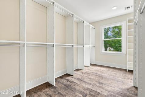 24 Circle Drive Rumson NJ 07760