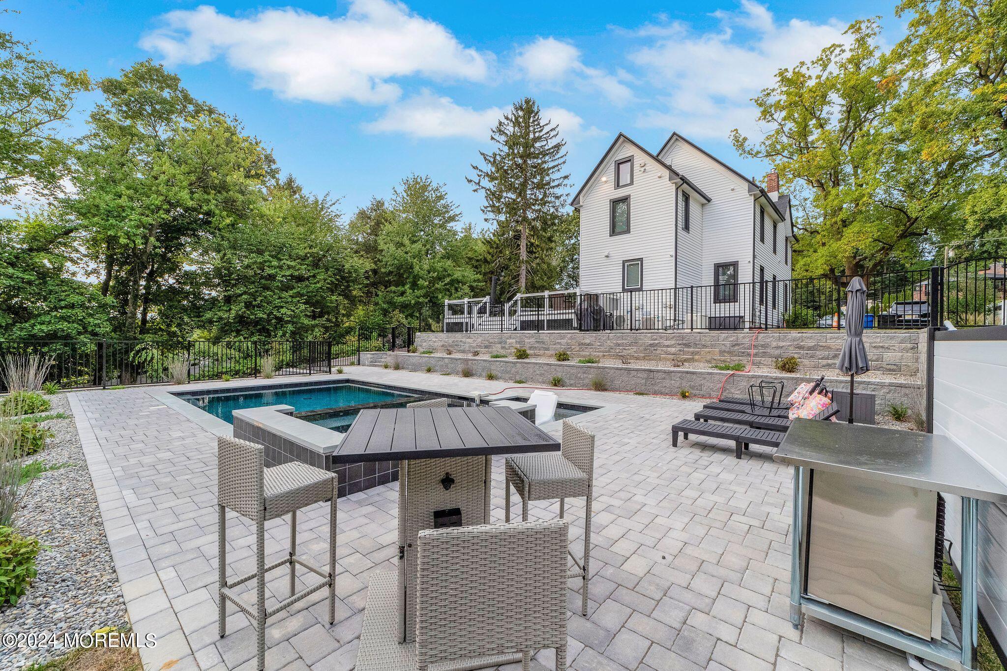 580 Kings Highway E Atlantic Highlands NJ 07716