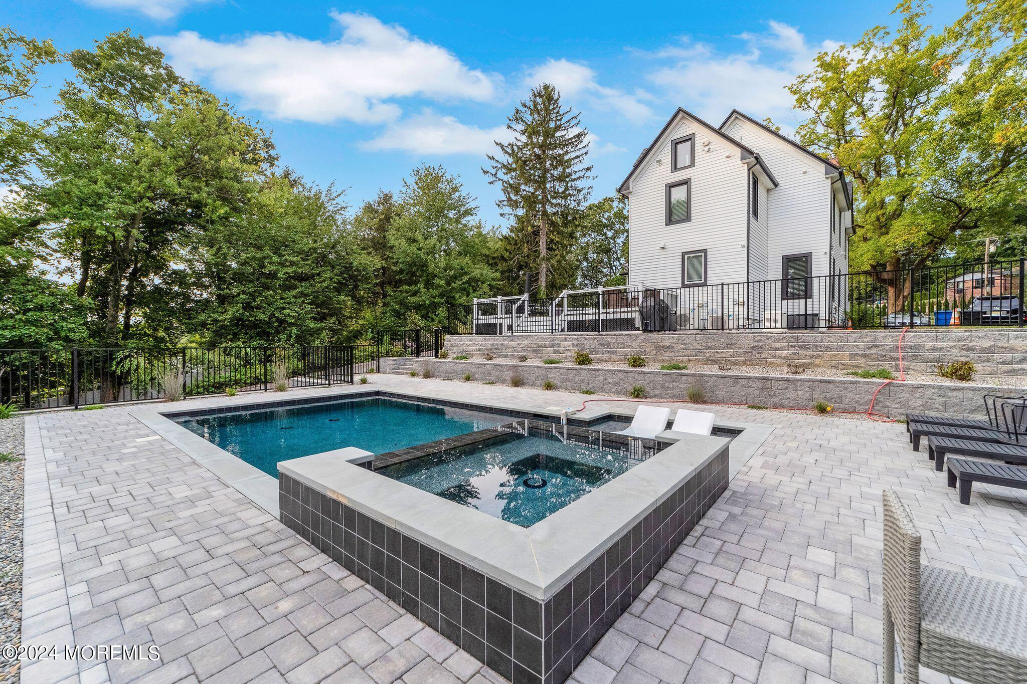 580 Kings Highway E Atlantic Highlands NJ 07716