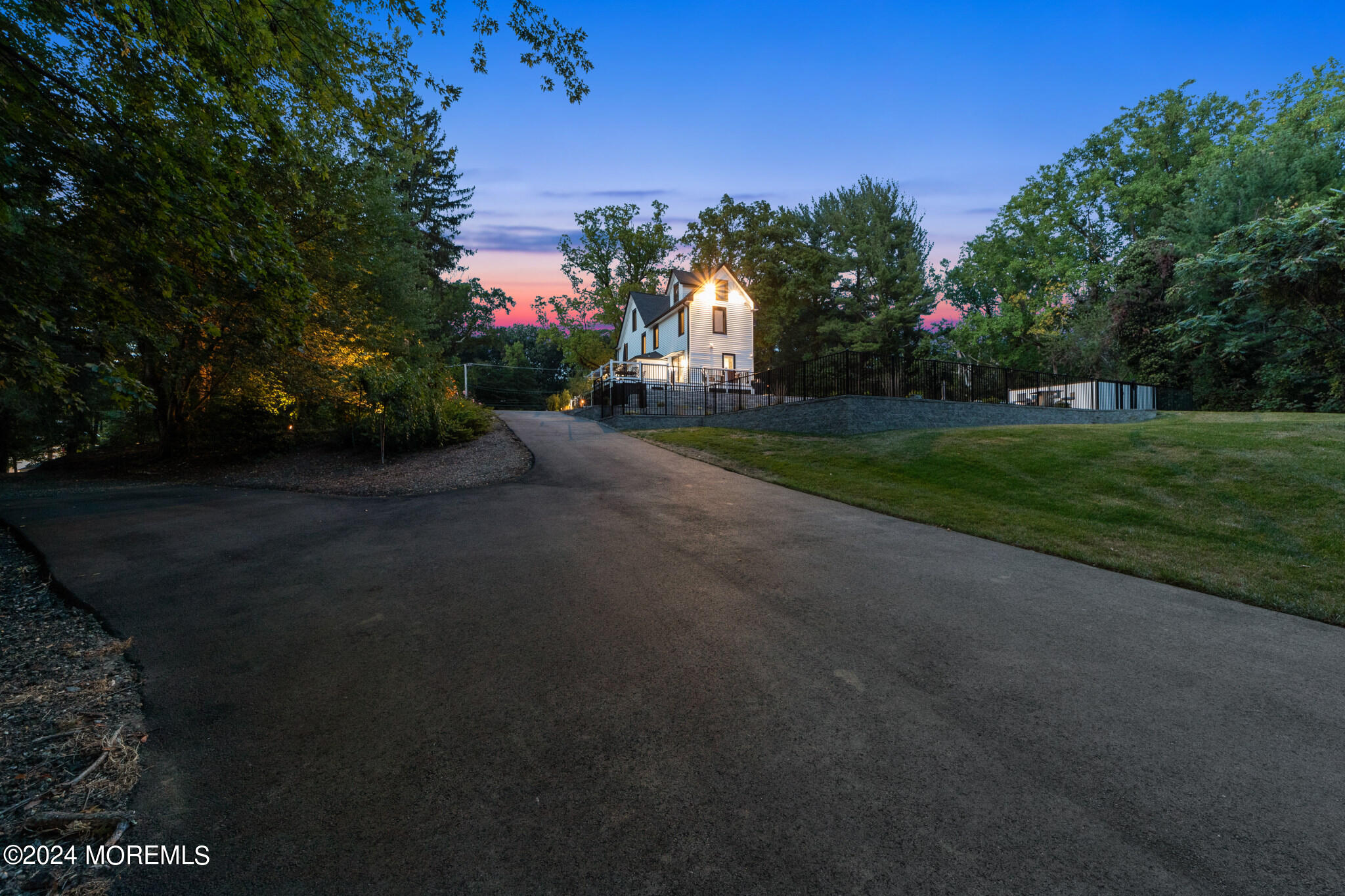 580 Kings Highway E Atlantic Highlands NJ 07716