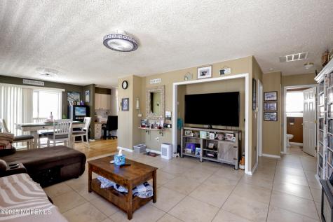 67 Flax Isle Drive Little Egg Harbor NJ 08087
