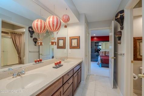 2 Linwood Drive Monroe NJ 08831