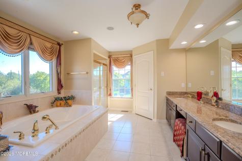 2 Linwood Drive Monroe NJ 08831