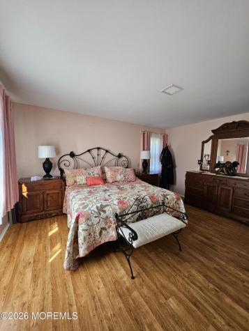 9 Flamingo Way Toms River NJ 08757