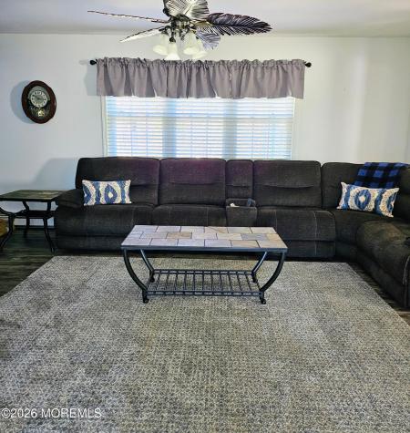 9 Flamingo Way Toms River NJ 08757