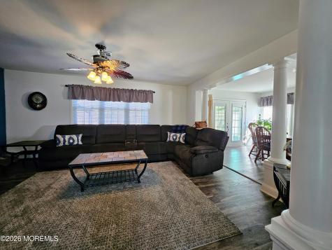 9 Flamingo Way Toms River NJ 08757
