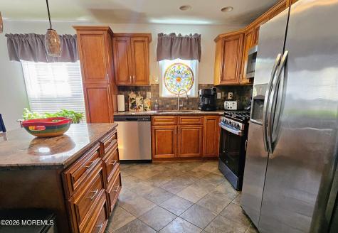 9 Flamingo Way Toms River NJ 08757
