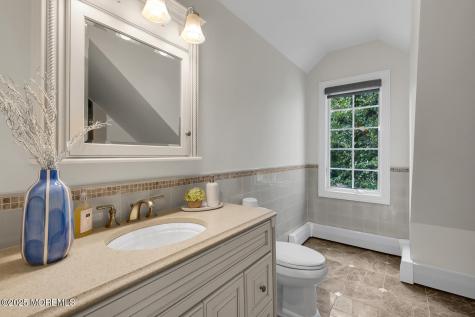 8 Country Club Lane Colts Neck NJ 07722