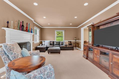 62 Knox Lane Manalapan NJ 07726