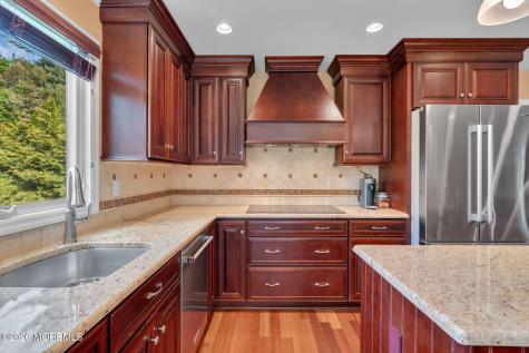 62 Knox Lane Manalapan NJ 07726