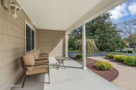 62 Knox Lane Manalapan NJ 07726