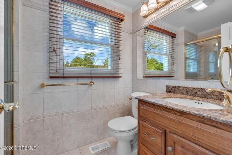 62 Knox Lane Manalapan NJ 07726