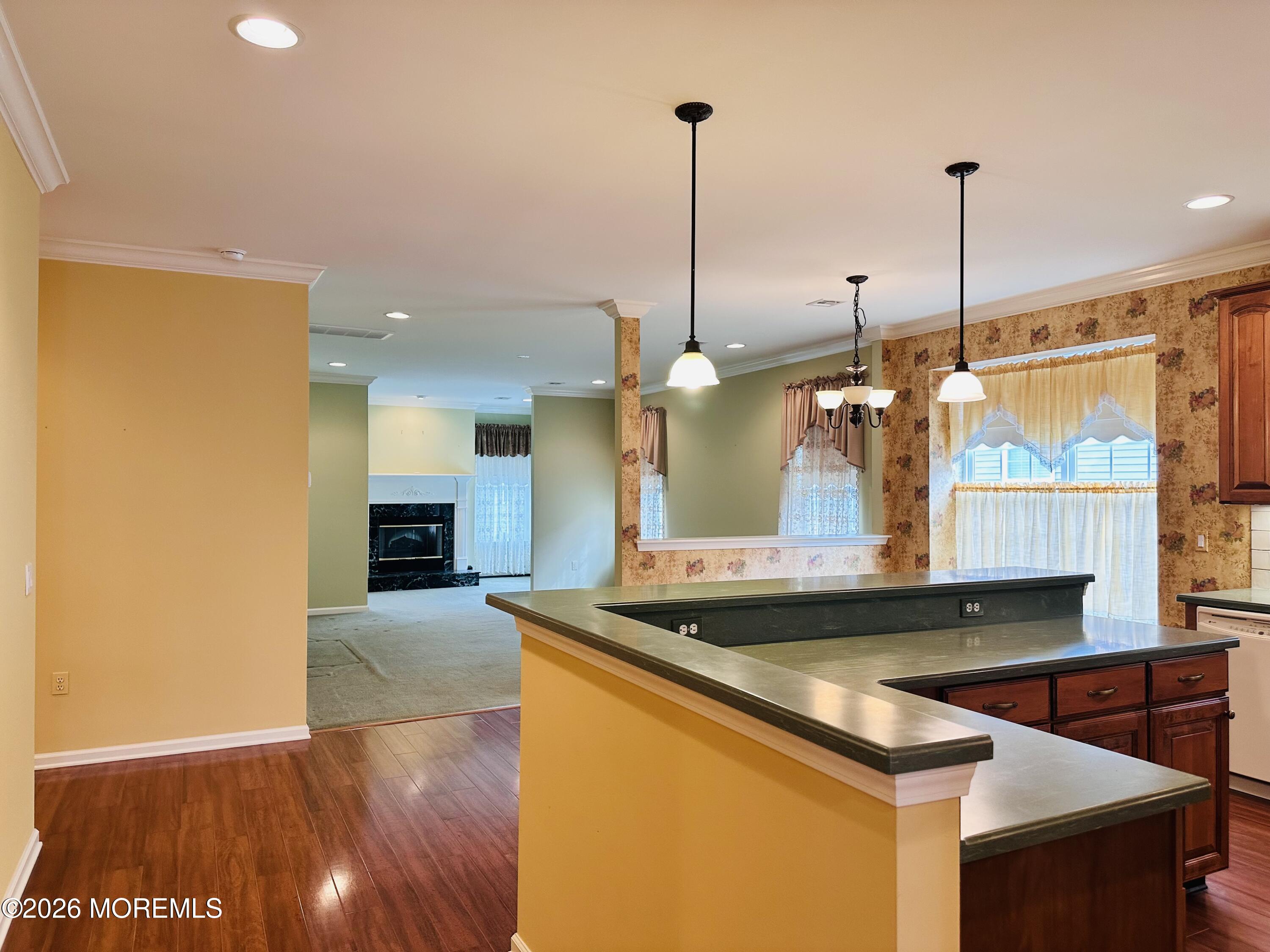 10 Woodview Drive Manchester NJ 08759