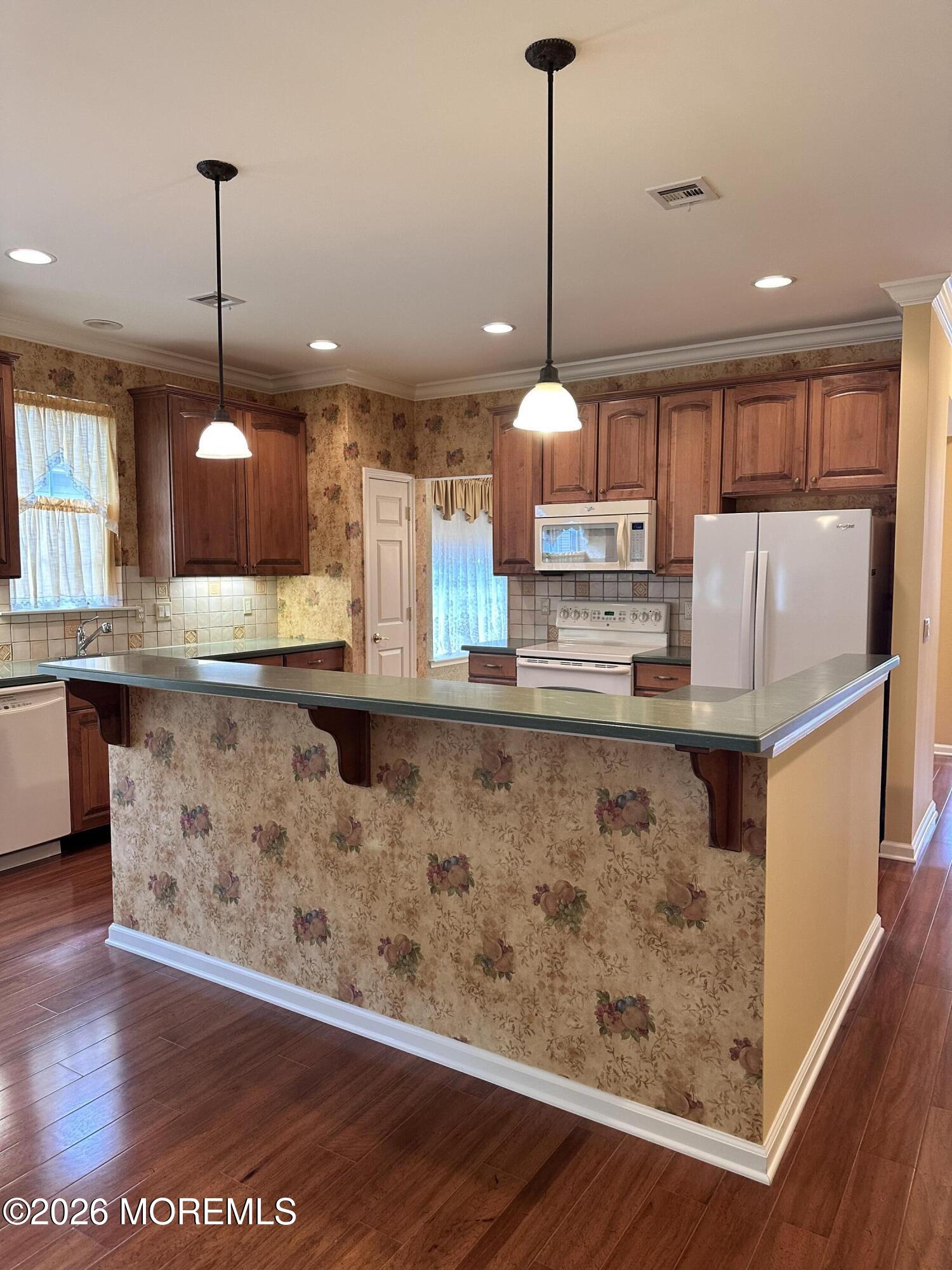 10 Woodview Drive Manchester NJ 08759