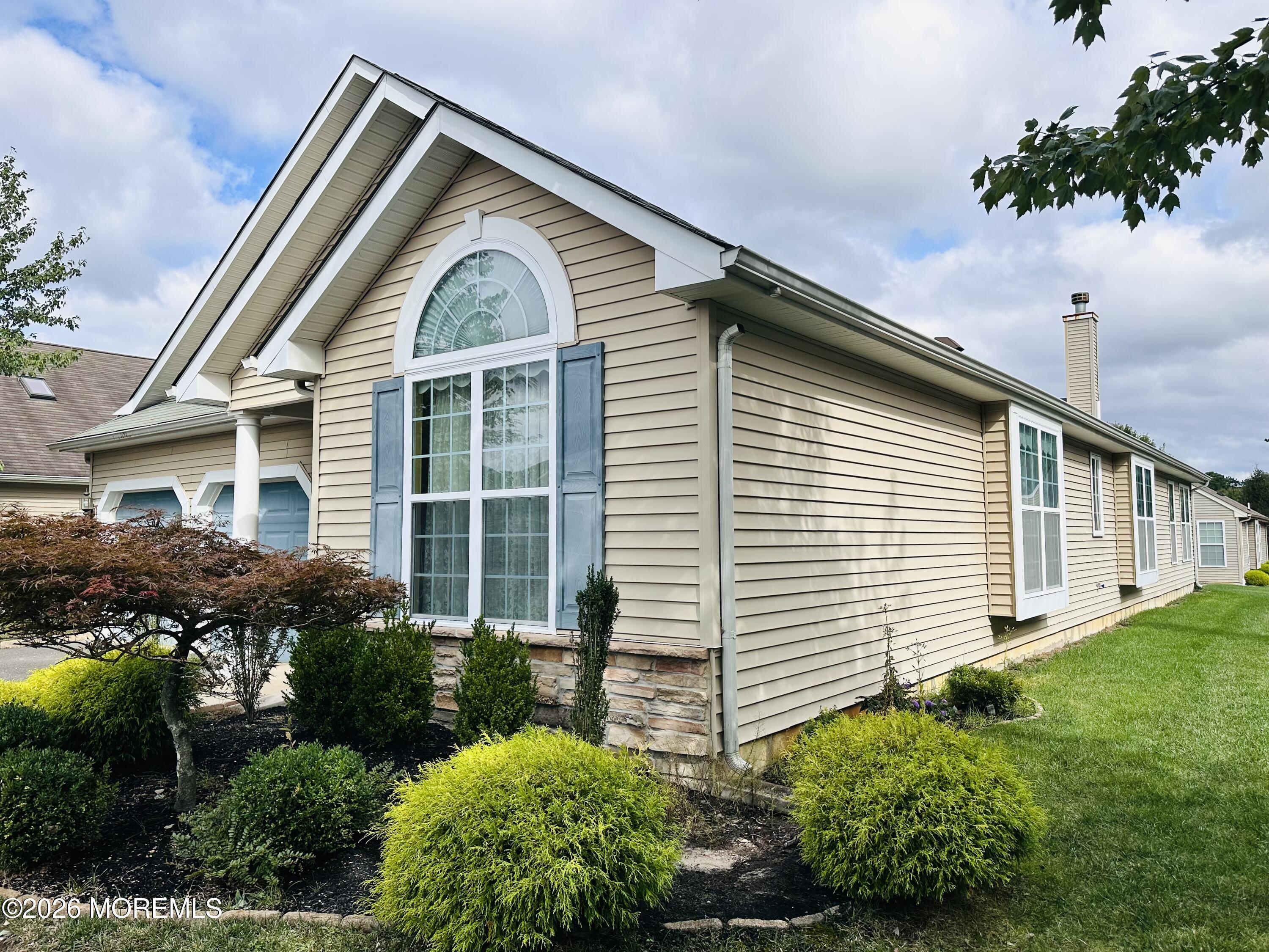 10 Woodview Drive Manchester NJ 08759