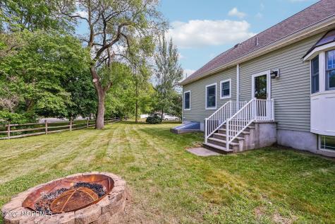 17 Willow Court Oceanport NJ 07757