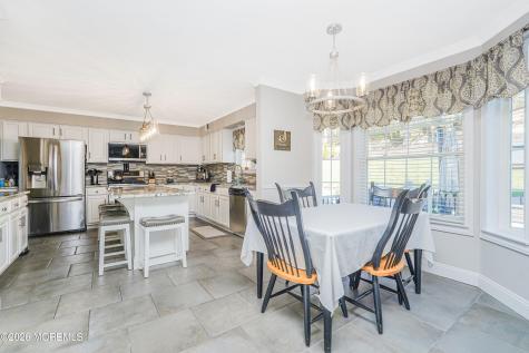 20 Thousand Oaks Terrace Howell NJ 07731