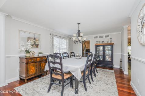 20 Thousand Oaks Terrace Howell NJ 07731
