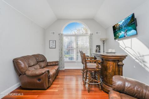 20 Thousand Oaks Terrace Howell NJ 07731