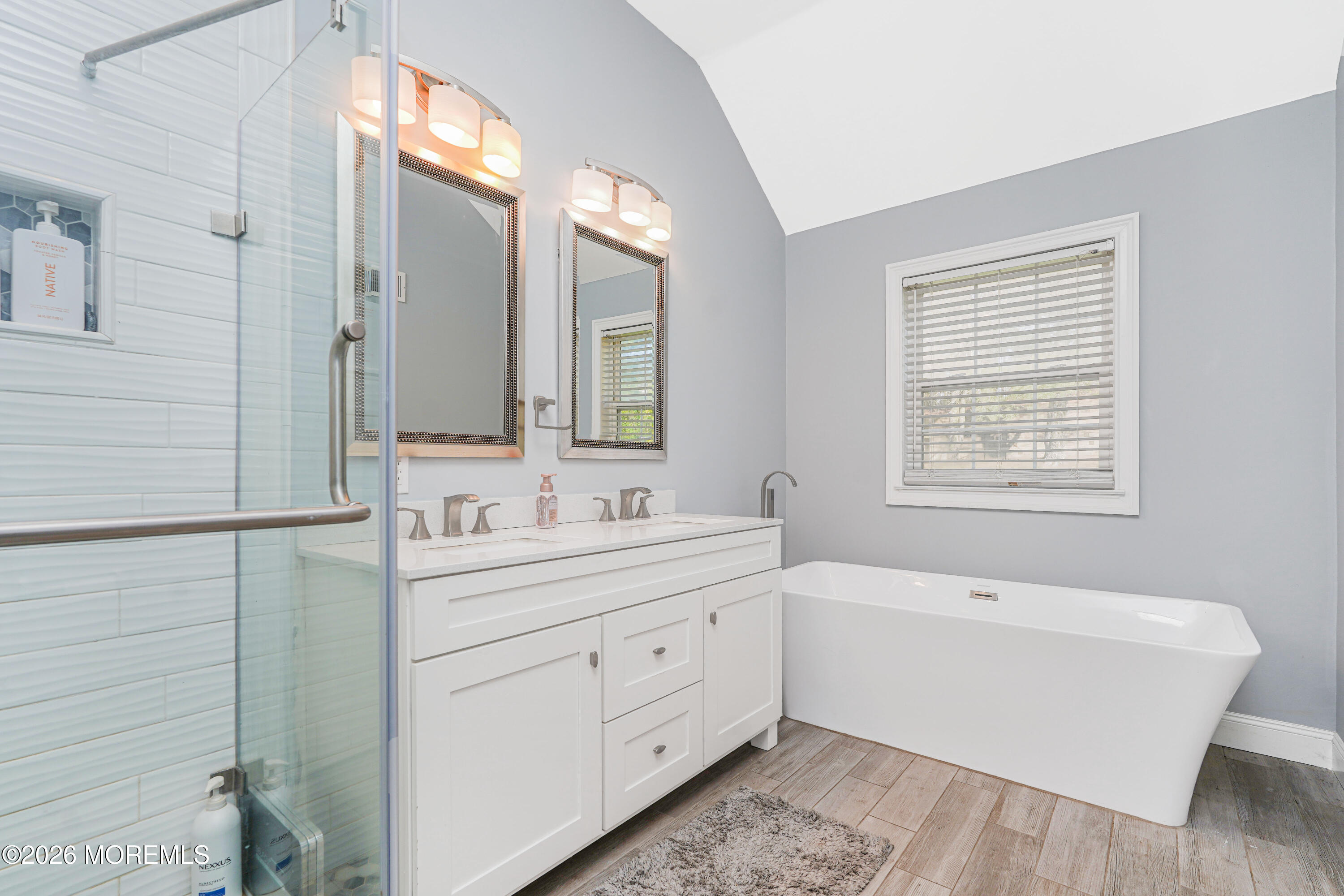 20 Thousand Oaks Terrace Howell NJ 07731