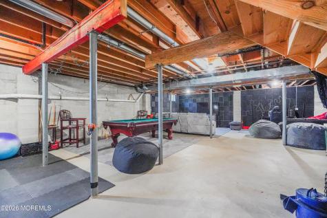 20 Thousand Oaks Terrace Howell NJ 07731