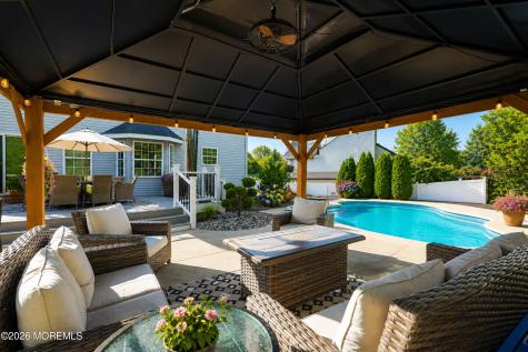20 Thousand Oaks Terrace Howell NJ 07731