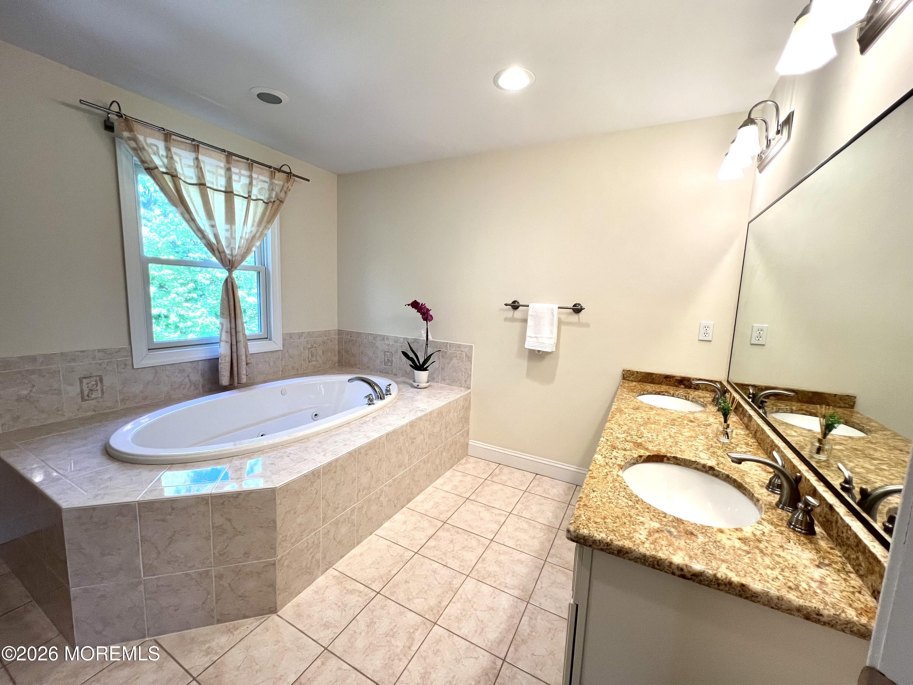 3 Chestnut Ridge Road Holmdel NJ 07733
