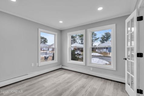 15 Roxton Place Toms River NJ 08757