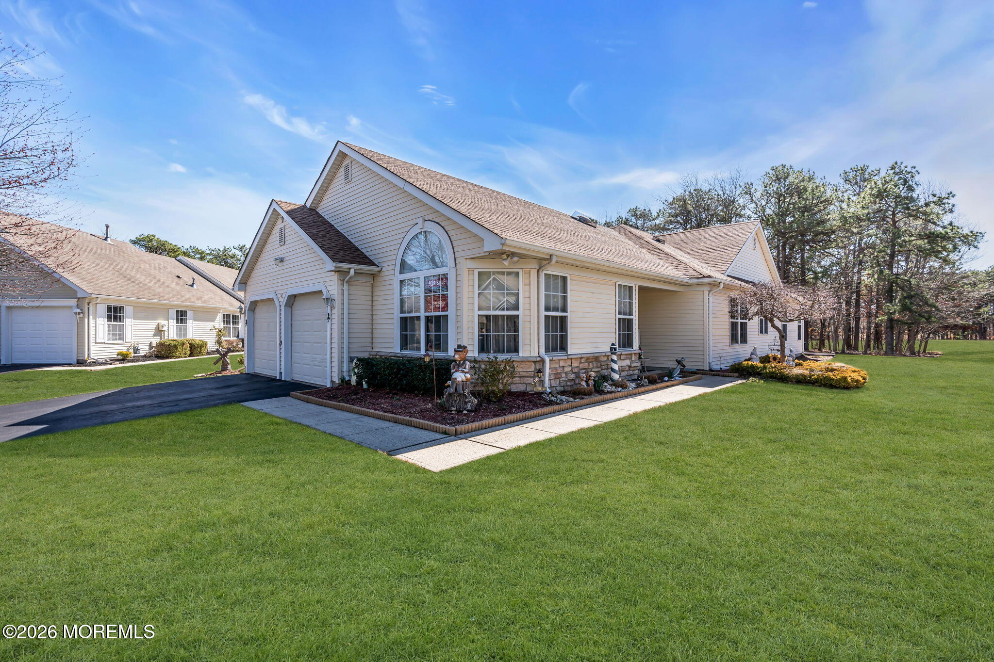 18 Rosewood Court Lakewood NJ 08701