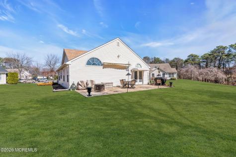 18 Rosewood Court Lakewood NJ 08701