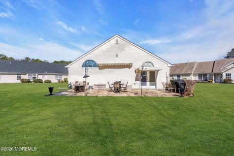 18 Rosewood Court Lakewood NJ 08701