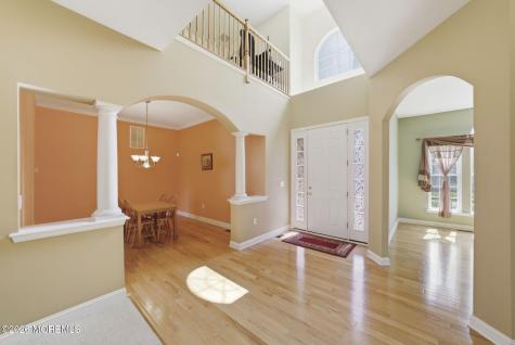 20 Royal Lane Howell NJ 07731