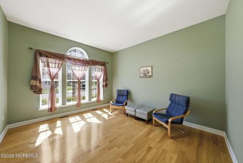 20 Royal Lane Howell NJ 07731