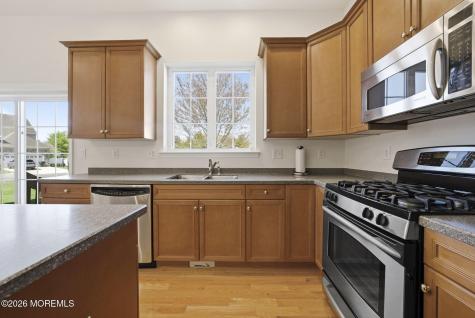 20 Royal Lane Howell NJ 07731