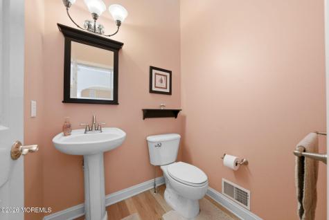 20 Royal Lane Howell NJ 07731
