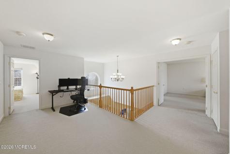 20 Royal Lane Howell NJ 07731