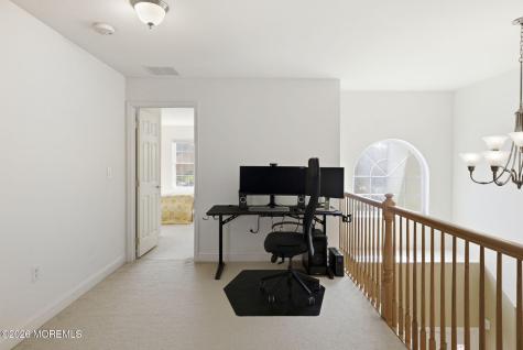 20 Royal Lane Howell NJ 07731