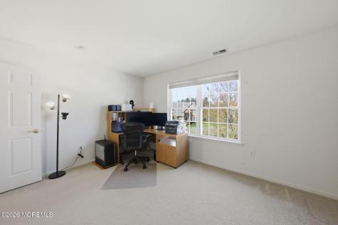 20 Royal Lane Howell NJ 07731