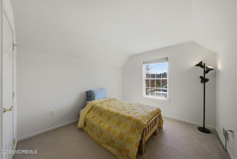 20 Royal Lane Howell NJ 07731