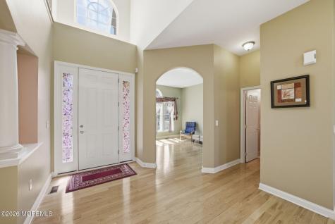 20 Royal Lane Howell NJ 07731
