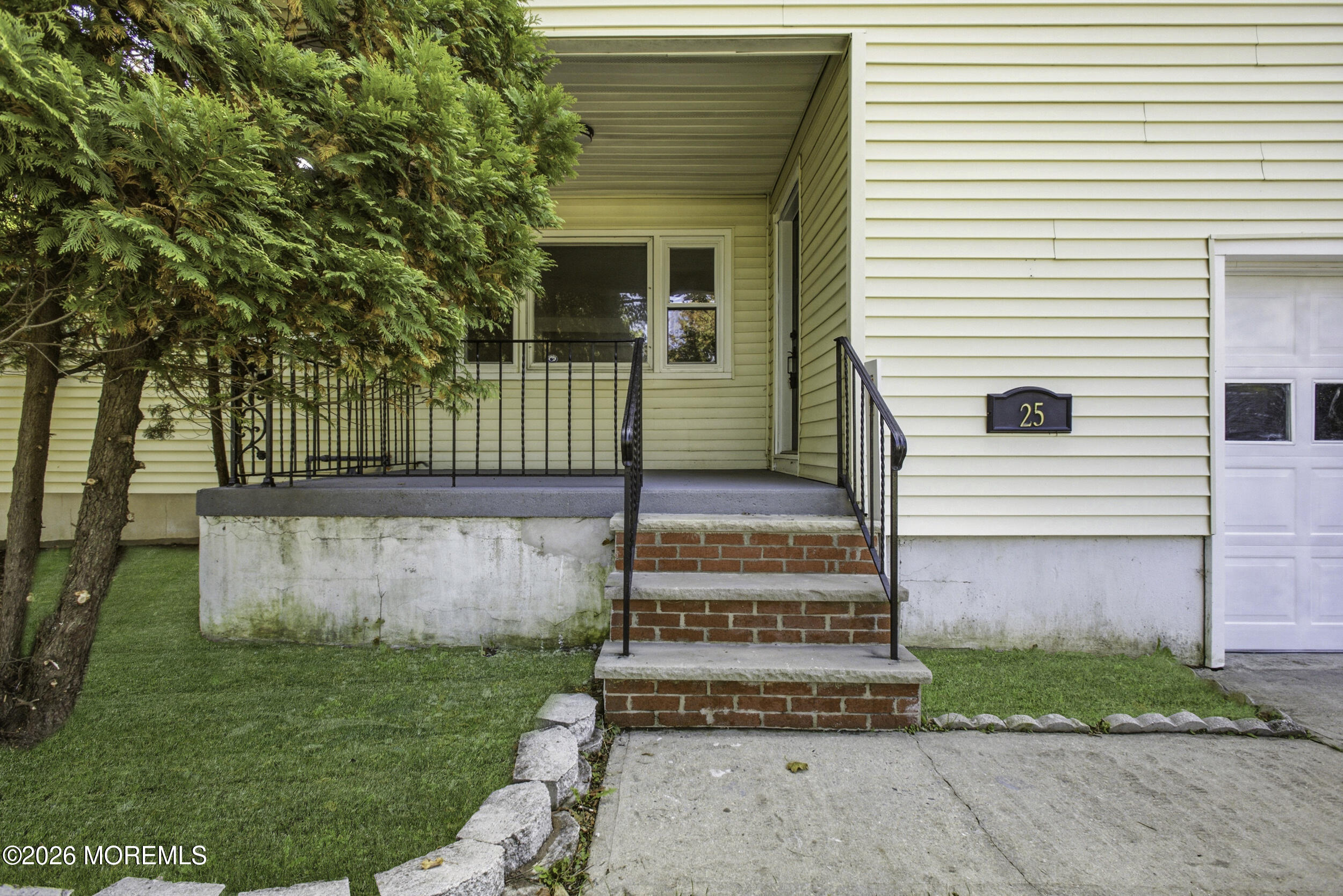 25 Woodbrook Drive Matawan NJ 07747