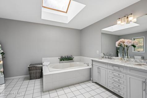 29 Overlook Drive Jackson NJ 08527