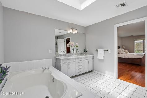 29 Overlook Drive Jackson NJ 08527