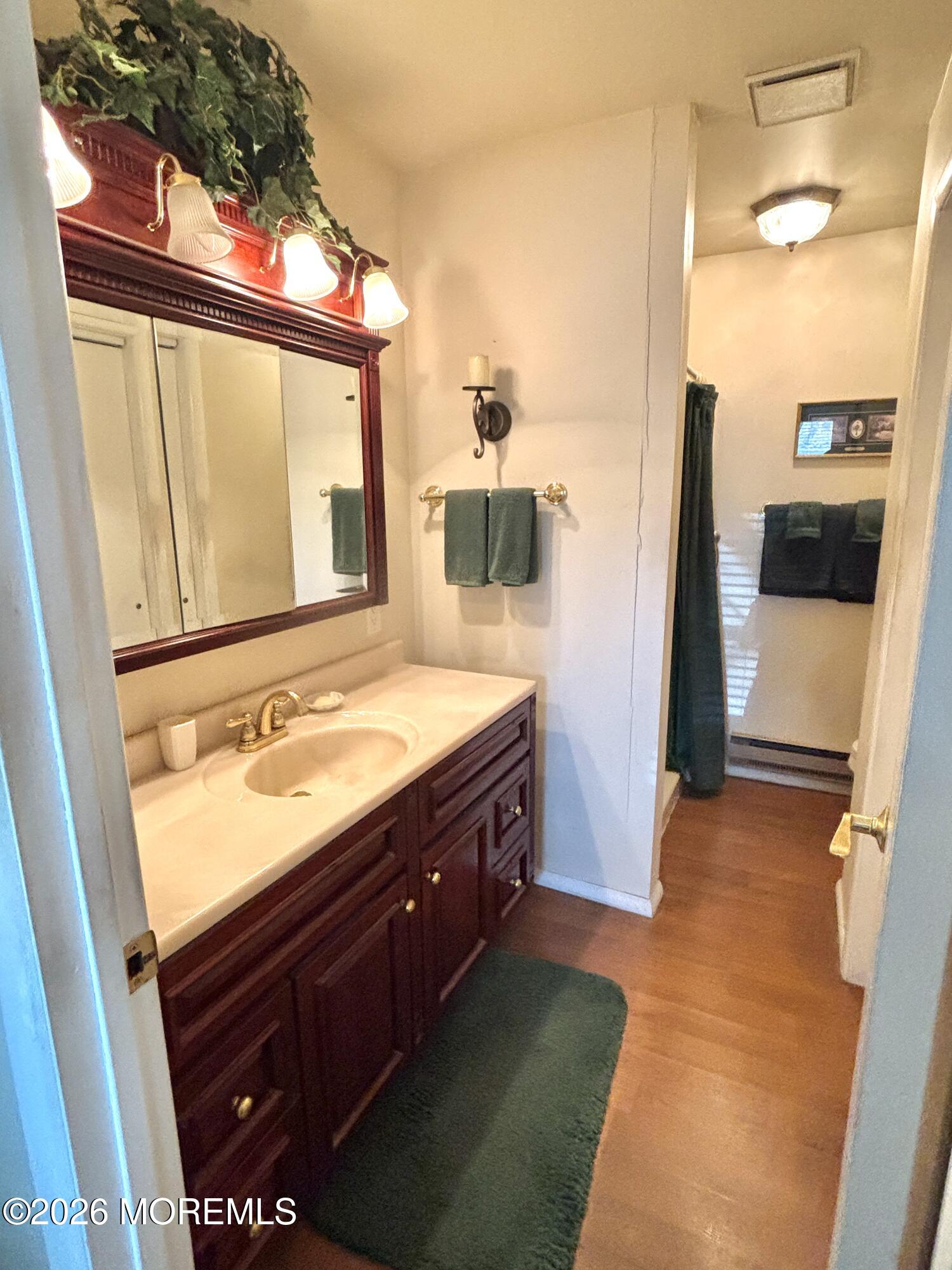 40 Franklin Lane Whiting NJ 08759