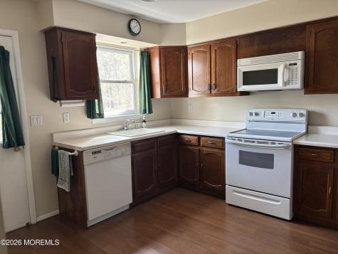 40 Franklin Lane Whiting NJ 08759