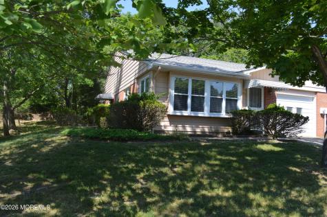 40 Franklin Lane Whiting NJ 08759