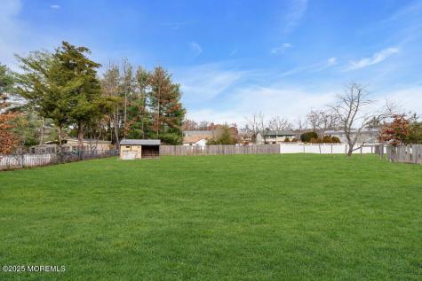 1575 Alamitos Drive Lakewood NJ 08701