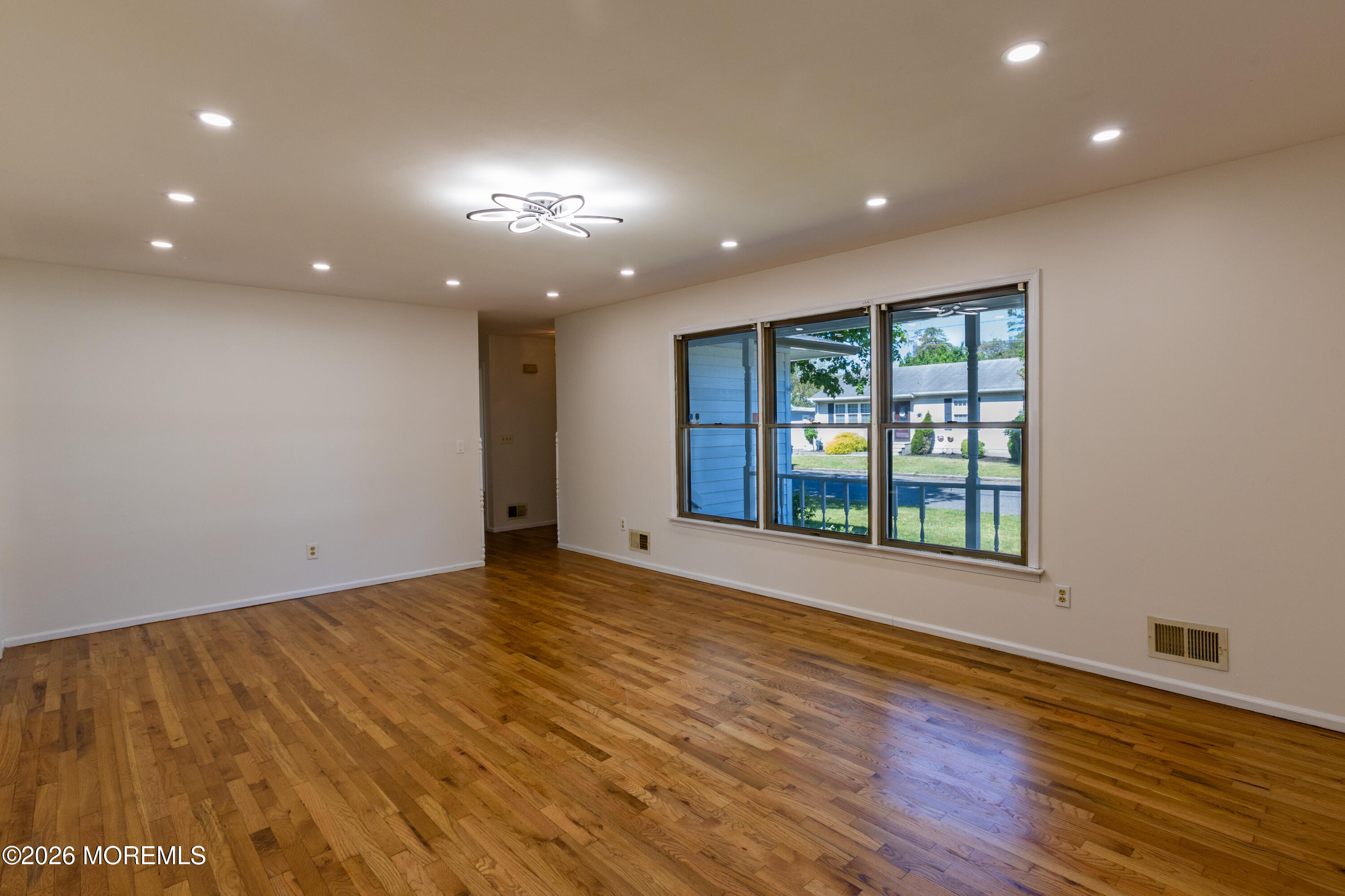 1125 Seaman Avenue Beachwood NJ 08722