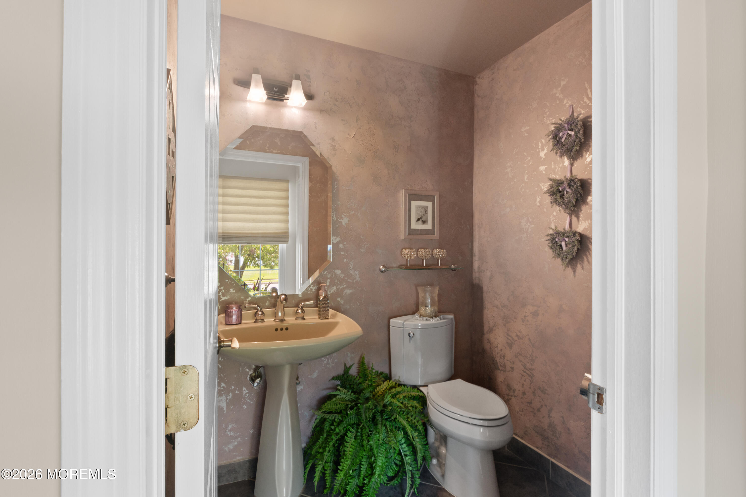 1076 White Oak Court Toms River NJ 08753
