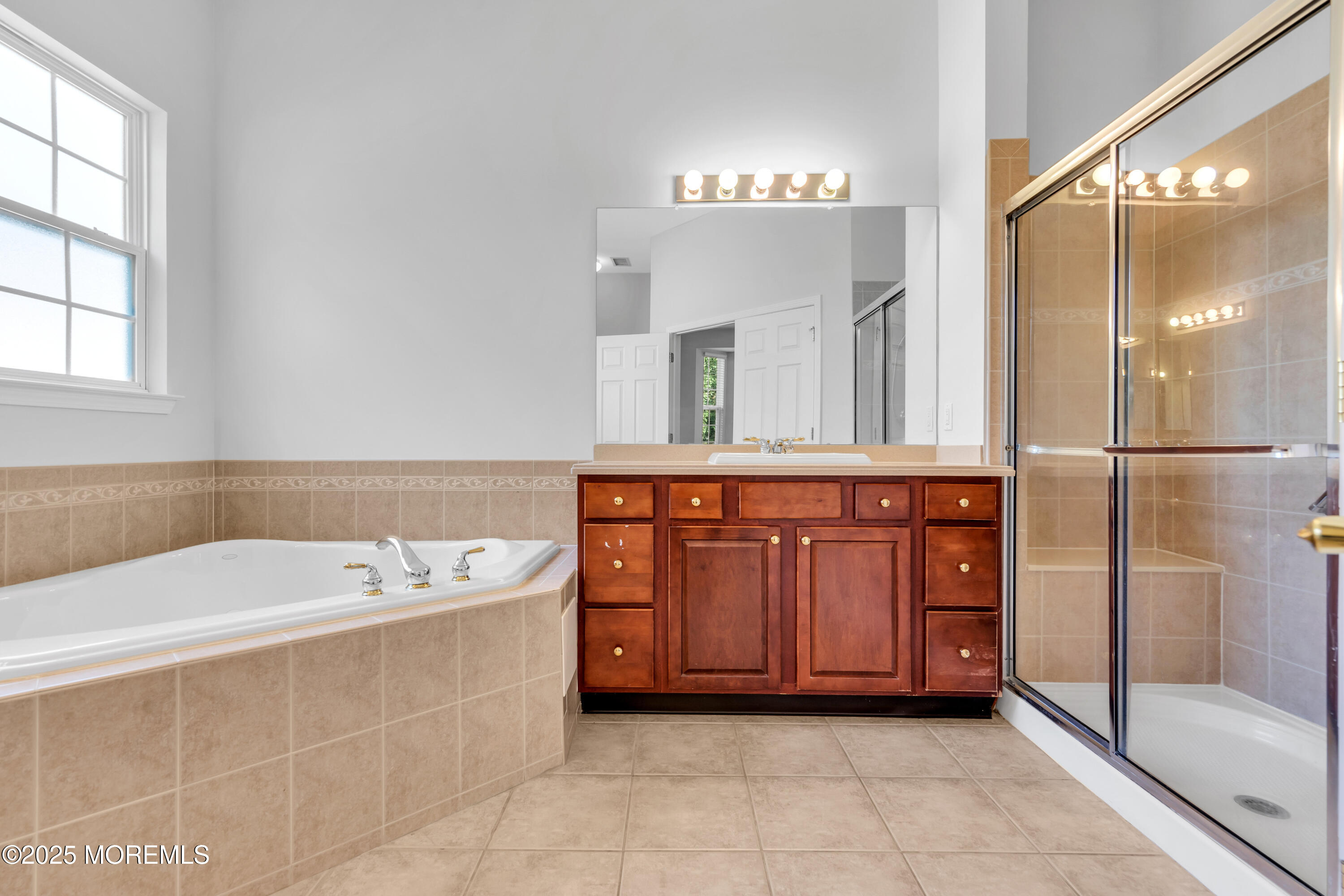 8 Park Ridge Way Jackson NJ 08527